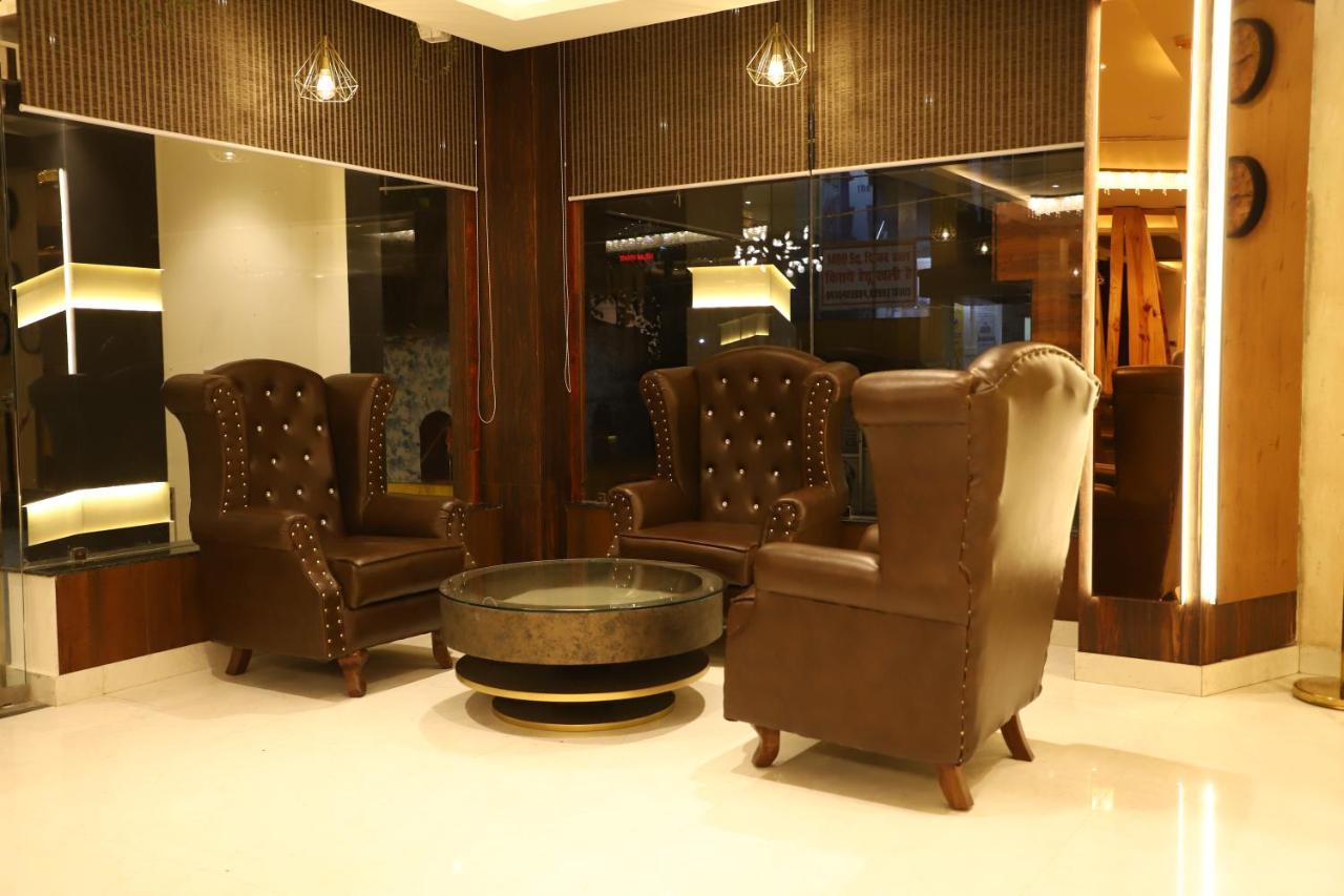 Hotel Emperio Grand 勒克瑙 外观 照片